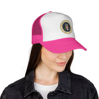 Montaga 2-toneTrucker Cap: Everyday Style.